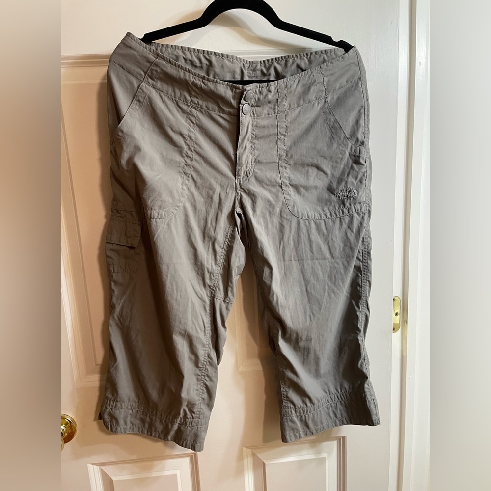 The North Face Cropped Utility Pants | Gorpcore + Relaxed Structure Size 10 Gray